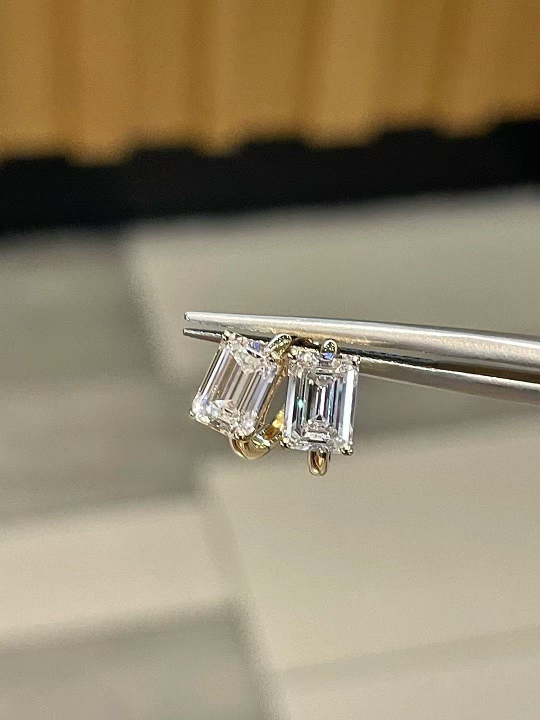 18K Yellow Gold Lab-Grown Emerald Cut Stud Earrings