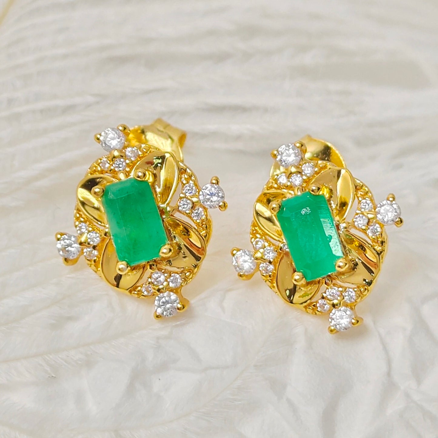 NATURAL EMERALD k18 plated 925silver earrings