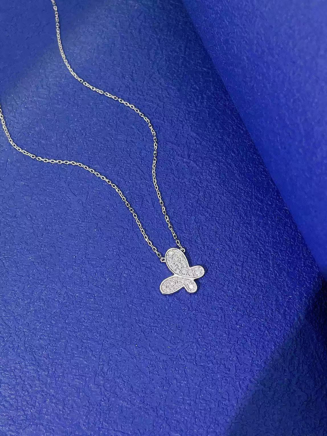 18K White Gold Lab-Grown Diamond Irregular Butterfly Necklace